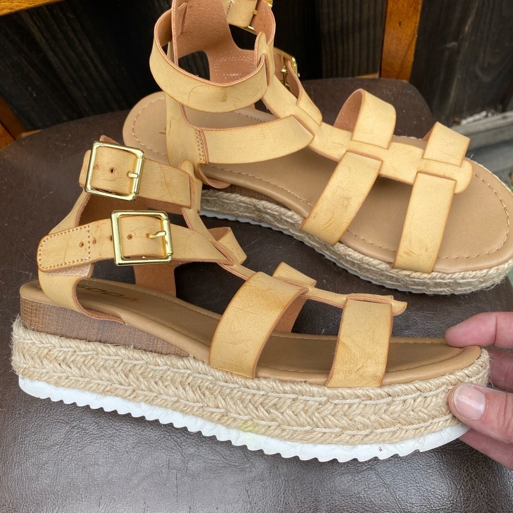 Soda Strappy Tan Sandals size 8